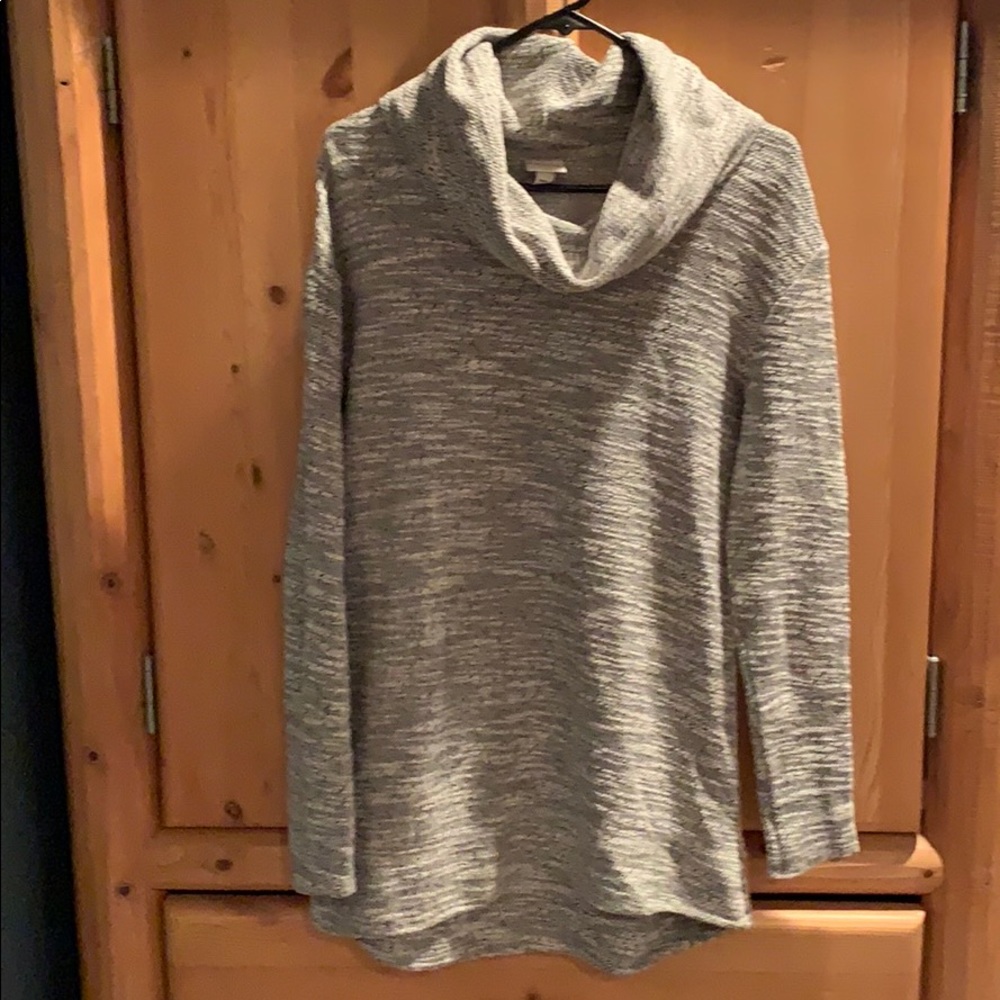 Long sleeve tunic sweater